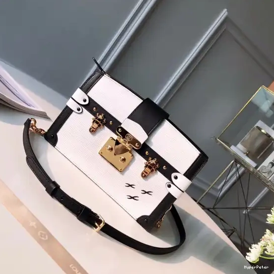 Vuitton Louis TRUNK CHANELUTCH 0525